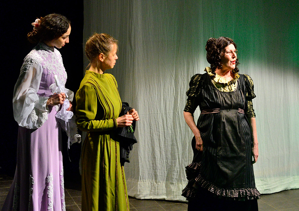 Bühnenfoto »Die Frau in Weiß«